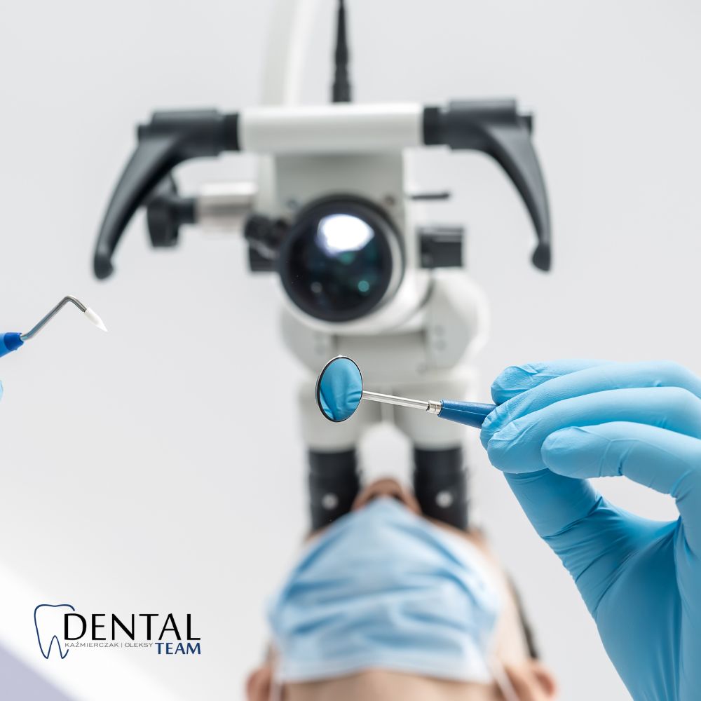 Dlaczego warto leczyć kanałowo pod mikroskopem?